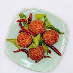 ลาบหมูทอด