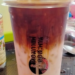 นมหมีชาไทย