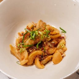 กากหมูเจียวแซ่บนัว.