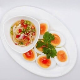 ยำไข่ต้มยางมะตูม