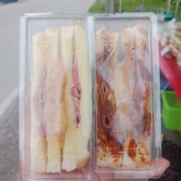 น้องลีโอข้าวเหนียวไก่ทอด