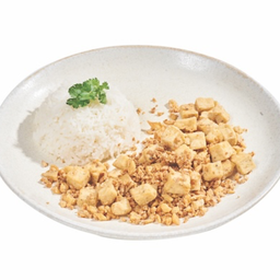 V16 Vegan Garlic & Pepper Tofu ข้าวเต้าหู้กระเทียมพริกไทยวีแกน