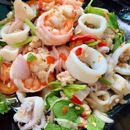 ยำทะเล ทะเล