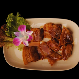 หมูสามชั้นทอดน้ำปลา