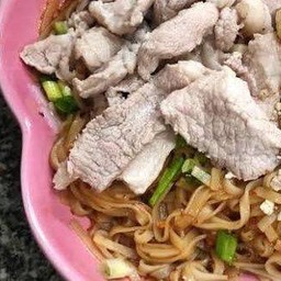 เล็กคลุกโบราณหมูชิ้น