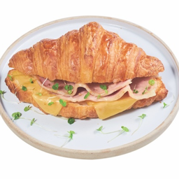 CR2 Ham & Cheese Croissant ครัวซองต์แฮมชีส