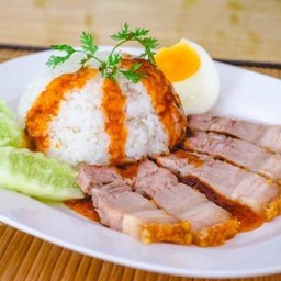 ข้าวหมูกรอบ