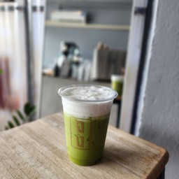 Green Tea with Milk + Cheese