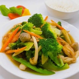 ผัดผักรวมมิตร