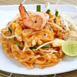 ผัดไทยทะเล