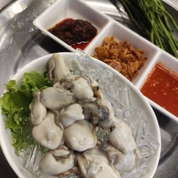 หอยนางรมทรงเครื่อง