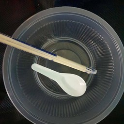 ถ้วย 1 ชุด