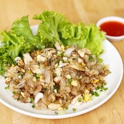 คั่วหอม ก๋วยเตี๋ยวคั่วไก่ห้าแยก เยาวราช วงเวียน22เยาวราช