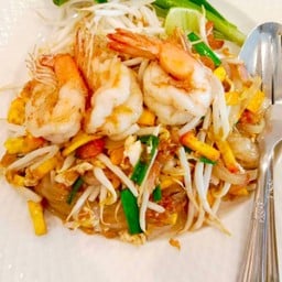 ผัดไทยกุ้งสด
