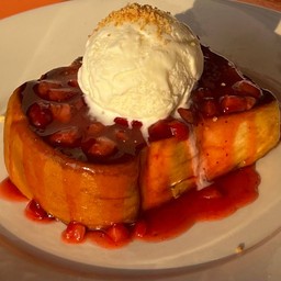 very strawberry toast