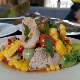 ตำข้าวโพดหมูยอ