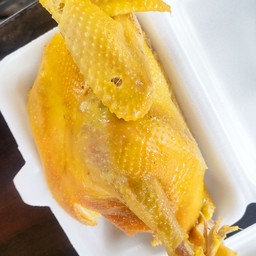 ไก่บ้านต้มน้ำปลา (หน้าวัดรวก)