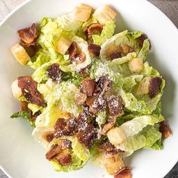 CLASSIC CAESAR SALAD