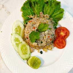 ข้าวผัดคะน้าปลาเค็ม