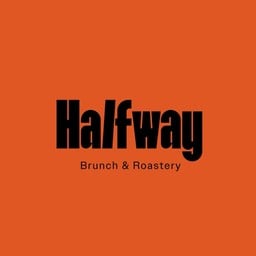 HALFWAY Brunch & Roastery งามดูพลี