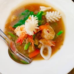 ราดหน้าทะเล