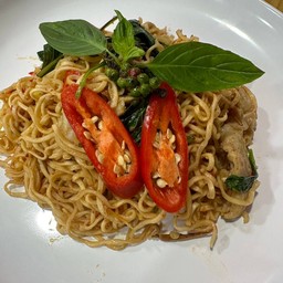 มาม่าผัดขี้เมา