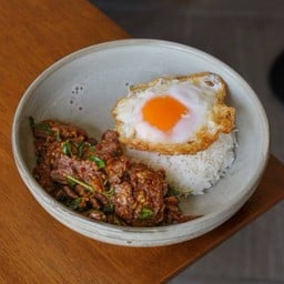 ข้าวกะเพราเนื้อพริกหมาล่า