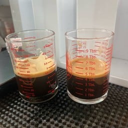 2B Coffee x คุ้กกี้วอลนัท ตลาดบ้านเหนือ