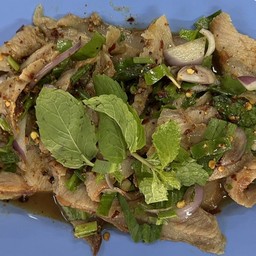 น้ำตกคอหมูย่าง