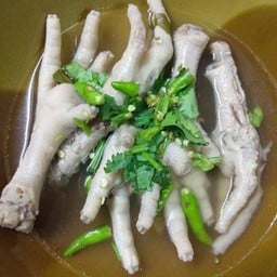 ก๋วยเตี๋ยวแชมป์ เคียงเขต