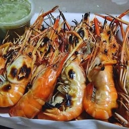 ร้านข้าวต้มปลาจักรพรรดิ ตรงข้าม ม.ซีเควิลล์2 (สมุทรสาคร)