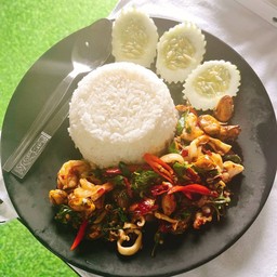 ข้าวกะเพราทะเล