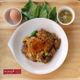 เส้นหมี่ผัดซีอิ๊วหมูหมัก