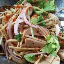 ยำหมูยอมะม่วง