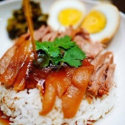 ข้าวหมูแดง ชัยปุระ
