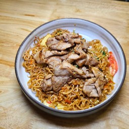 มาม่าขี้เมาหมู