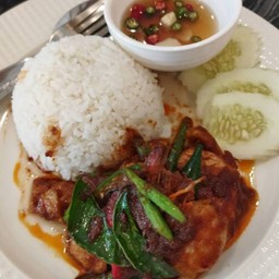 ข้าวราดพริกแกงรวมมิตร