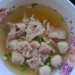 เส้นเล็กน้ำใส่ธรรมดา