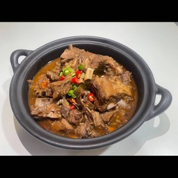 แพะตุ๋น จักรพรรดิ