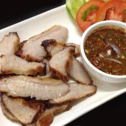 ร้านย่างปัง หน้าโรงเรียนบ้านน้ำกระจาย