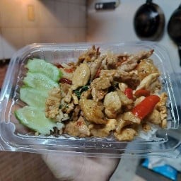 หอมกะเพรา&ข้าวปลาแกะ Byนัทเอง
