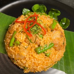ข้าวผัดพริกขิงหมูสามชั้น