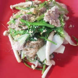 สุกี้แห้งหมู