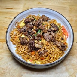 มาม่าขี้เมาเนื้อ