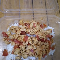 ข้าวไข่คั่ว