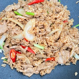 ข้าวผัดซอสกะปิคาราเมล