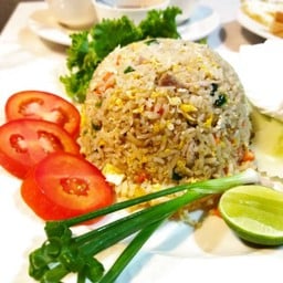 ข้าวผัดไก่