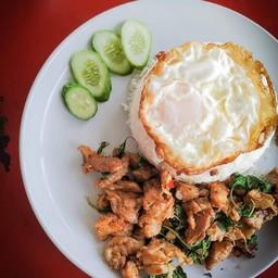 ข้าวผัดกะเพราไก่