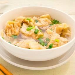 เกี๊ยวหมูลอยน้ำ