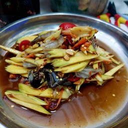 ตำมะม่วงกุ้งสด